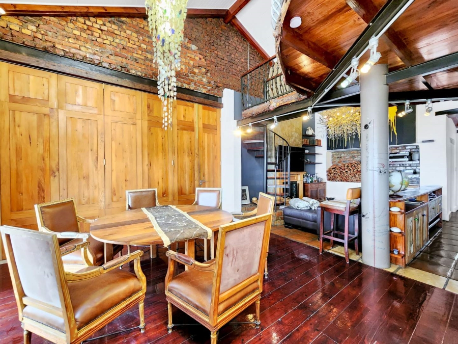 2 Bedroom Property for Sale in Sea Point Western Cape